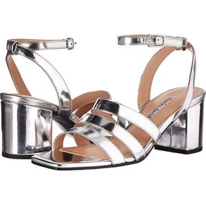 Charles David crispin heeled sandal silver new size 9